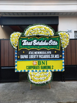 Papan Bunga Duka di Nisam Antara