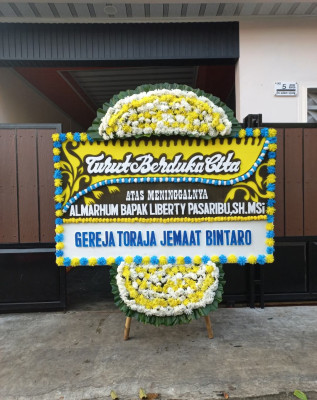 Papan Bunga Duka di Nisam Antara
